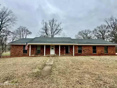 304 Early Ewing St, Benoit, MS 38725
