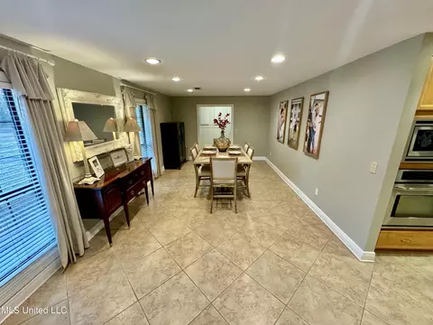 Dining - 304 Early Ewing St, Benoit, MS 38725 photo 1 of 2