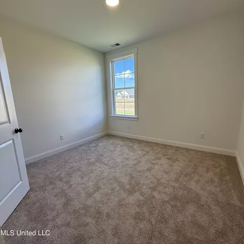 Bedroom - 784 Coahoma Ct, Nesbit, MS 38651 photo 3 of 4