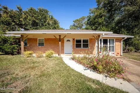103 Burton Ct, Ocean Springs, MS 39564