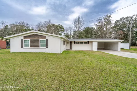 107 Clower Ave, Long Beach, MS 39560