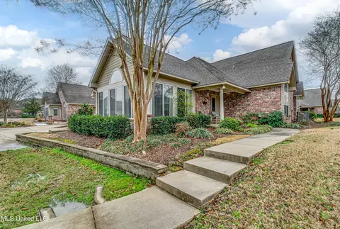 Exterior - 220 Independence Blvd, Flowood, MS 39232 photo 4 of 5