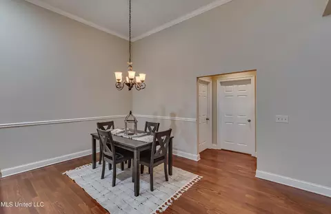 Dining - 220 Independence Blvd, Flowood, MS 39232 photo 3 of 3