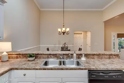 Kitchen - 220 Independence Blvd, Flowood, MS 39232 photo 8 of 8