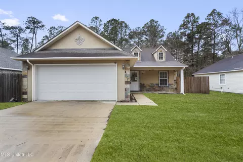 1825 Porpoise Dr, Gautier, MS 39553
