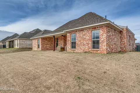 894 Glenwild Cir, Canton, MS 39046 photo 7