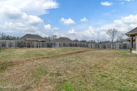 Exterior - 409 Cumberland Rdg, Madison, MS 39110 photo 10 of 10