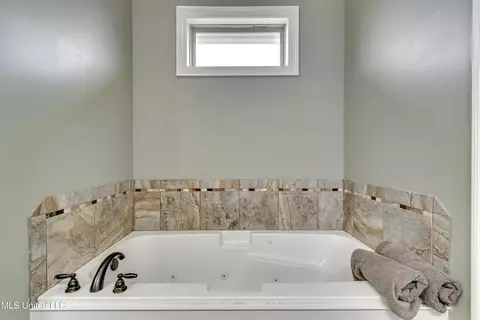 Bath - 409 Cumberland Rdg, Madison, MS 39110 photo 5 of 6