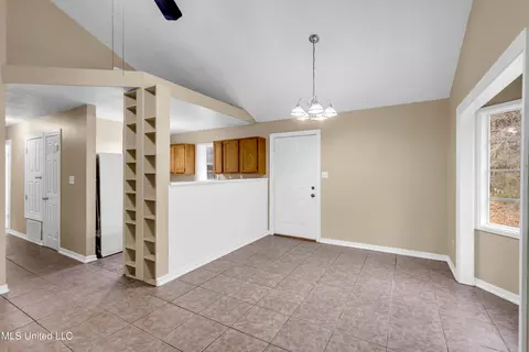 Entry Way - 20280 Daugherty Rd, Long Beach, MS 39560 photo 1 of 3