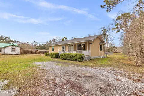 Exterior - 20280 Daugherty Rd, Long Beach, MS 39560 photo 2 of 6