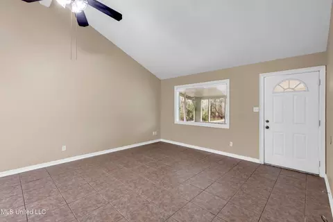 Living - 20280 Daugherty Rd, Long Beach, MS 39560 photo 3 of 3