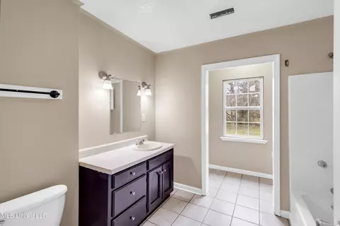 Entry Way - 20280 Daugherty Rd, Long Beach, MS 39560 photo 2 of 3