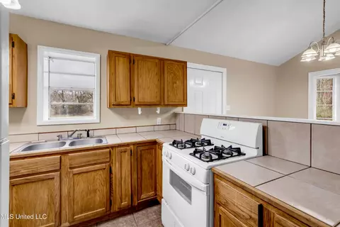 Kitchen - 20280 Daugherty Rd, Long Beach, MS 39560 photo 1 of 4