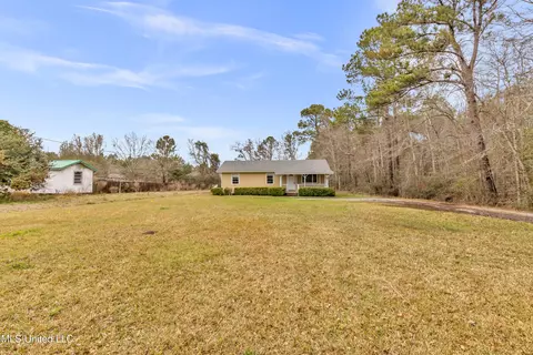 Exterior - 20280 Daugherty Rd, Long Beach, MS 39560 photo 1 of 6