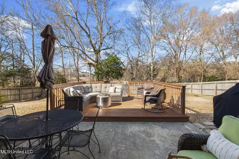 Exterior - 226 Falls Xing, Madison, MS 39110 photo 5 of 10