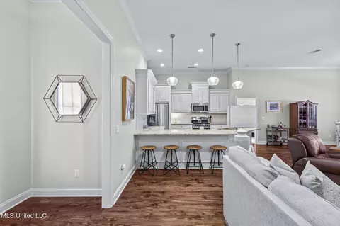 Entry Way - 226 Falls Xing, Madison, MS 39110 photo 2 of 4