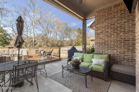 Exterior - 226 Falls Xing, Madison, MS 39110 photo 4 of 10