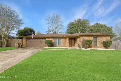 15387 Woody Dr, Gulfport, MS 39503