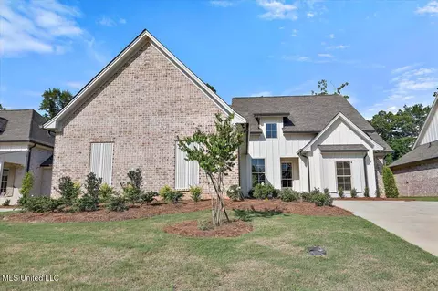 163 Bronson Bnd, Flowood, MS 39232