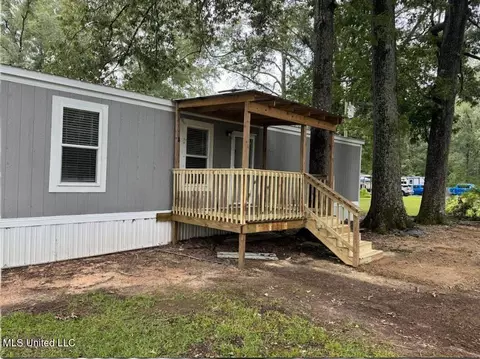 379 Maple St, Florence, MS 39073 photo 17
