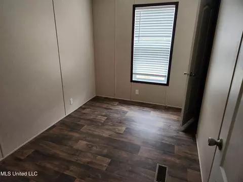 379 Maple St, Florence, MS 39073 photo 7