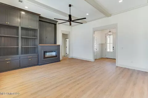 Living - 176 Bronson Bnd, Flowood, MS 39232 photo 3 of 4