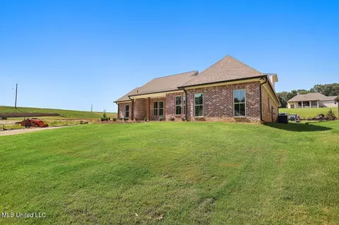 Exterior - 176 Bronson Bnd, Flowood, MS 39232 photo 5 of 6