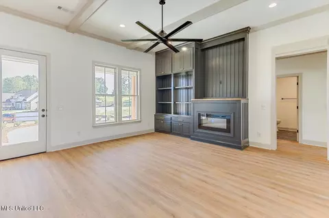 Living - 176 Bronson Bnd, Flowood, MS 39232 photo 1 of 4
