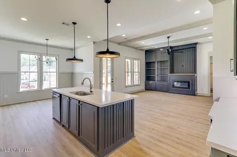 Living - 176 Bronson Bnd, Flowood, MS 39232 photo 4 of 4