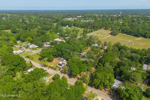 View/Area - 70 Duncan St, Lucedale, MS 39452 photo 2 of 2