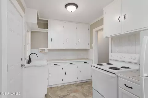 Kitchen - 70 Duncan St, Lucedale, MS 39452 photo 1 of 1