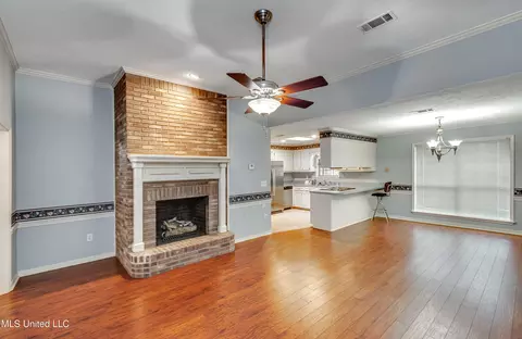 Living - 104 Devonport Cir, Raymond, MS 39154 photo 1 of 6