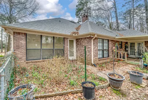 Exterior - 104 Devonport Cir, Raymond, MS 39154 photo 10 of 11
