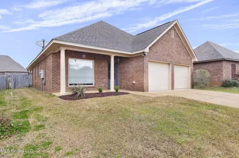 728 Chambord Dr, Brandon, MS 39042
