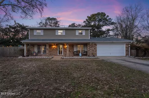 1801 Pat Dr, Gautier, MS 39553