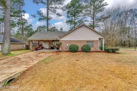 Exterior - 610 Old Rice Rd, Madison, MS 39110 photo 12 of 13