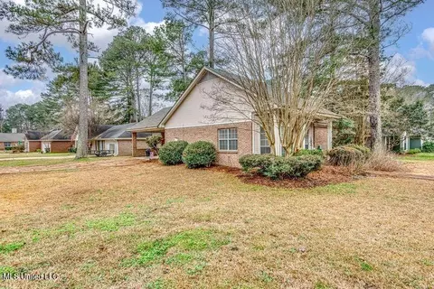 Exterior - 610 Old Rice Rd, Madison, MS 39110 photo 4 of 13