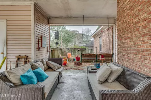 Exterior - 610 Old Rice Rd, Madison, MS 39110 photo 5 of 13