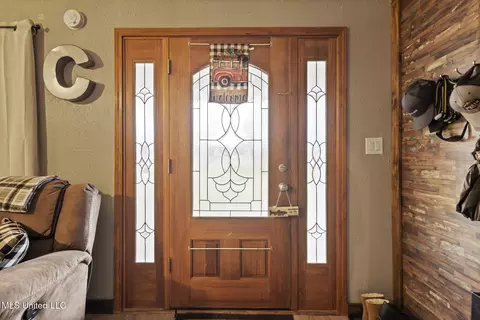 Entry Way - 138 Mechanic Aly, Lucedale, MS 39452 photo 2 of 2