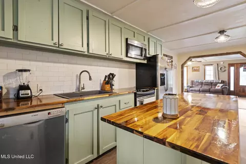 Kitchen - 138 Mechanic Aly, Lucedale, MS 39452 photo 2 of 3