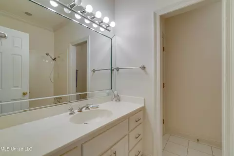 Bath - 7898 Hilo Way, Diamondhead, MS 39525 photo 2 of 7