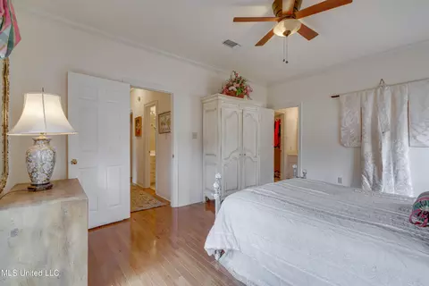 Bedroom - 7898 Hilo Way, Diamondhead, MS 39525 photo 8 of 10