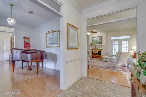 Entry Way - 7898 Hilo Way, Diamondhead, MS 39525 photo 3 of 6