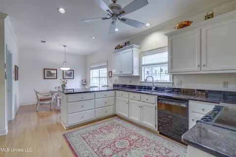 Kitchen - 7898 Hilo Way, Diamondhead, MS 39525 photo 1 of 8