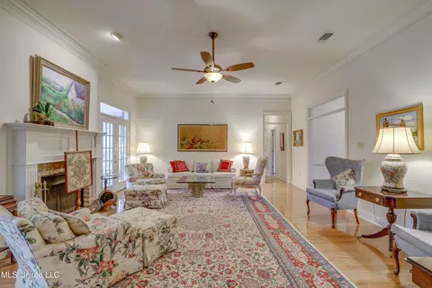 Living - 7898 Hilo Way, Diamondhead, MS 39525 photo 3 of 6