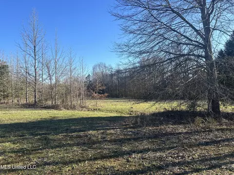 002 Darden Rd, Jackson, MS 39213 photo 2