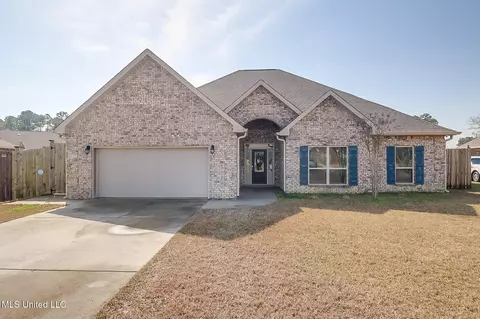 9135 Rock Creek Dr, Biloxi, MS 39532