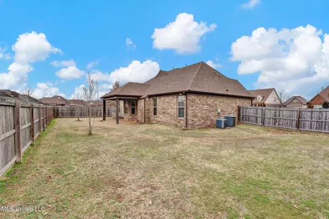 Exterior - 4650 E Dublin, Olive Branch, MS 38654 photo 2 of 3