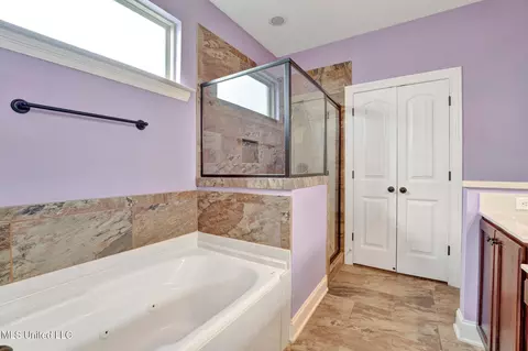Bath - 4650 E Dublin, Olive Branch, MS 38654 photo 1 of 4