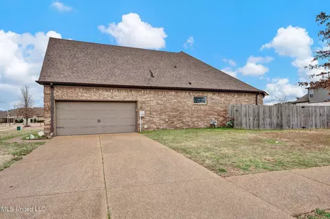 Exterior - 4650 E Dublin, Olive Branch, MS 38654 photo 3 of 3